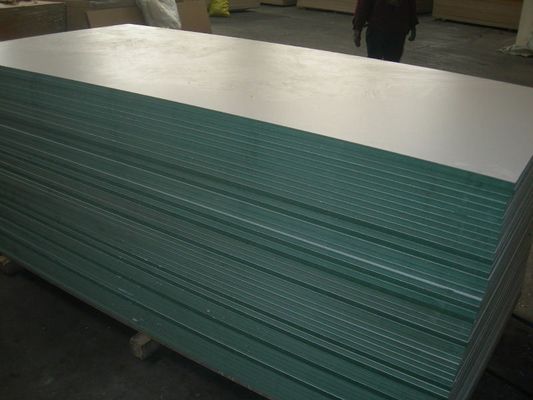 Planche Hdhmr en MDF vert avec normes d'émission de formaldéhyde E0 et caractéristiques imperméables à l'eau