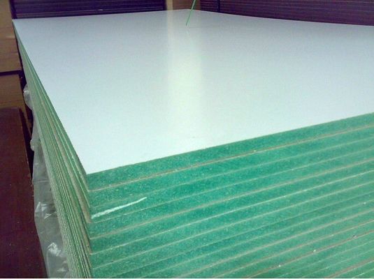Planche Hdhmr en MDF vert avec normes d'émission de formaldéhyde E0 et caractéristiques imperméables à l'eau