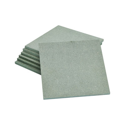 1220*2440mm 18mm 3mm 12mm Plain MDF Board avec couleurs mélamines et fibres de bois