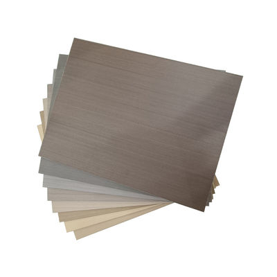 Normes d'émission de formaldéhyde E0 Nigéria Panneau MDF en bois gris avec finition brillante