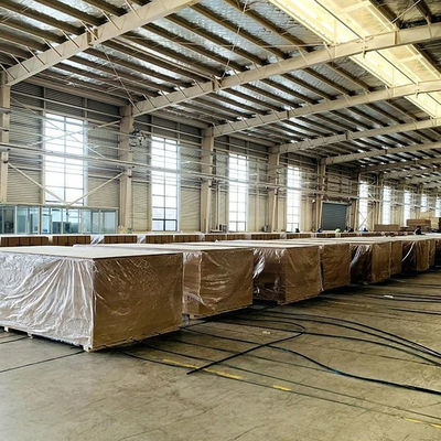 Fabrication à partir de fibres de bois d'épaisseur comprise entre 1,5 et 25 mm