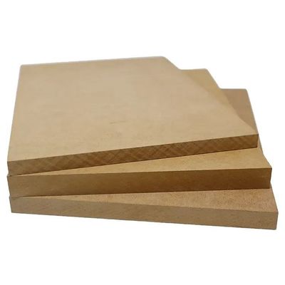 Carte MDF de haute qualité E0 E1 pour décoration de meubles du Henan 8 mm 9 mm 18 mm