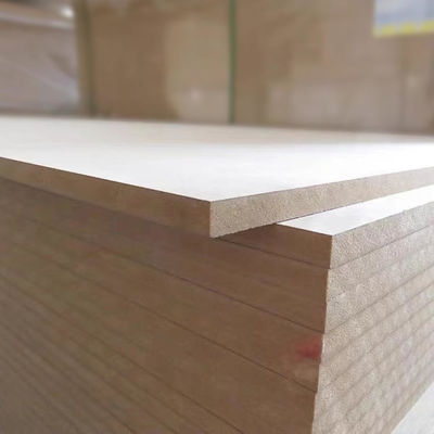 Mdf brut laminé en mélamine 18 mm Mdf artisanal en bois 3 mm 15 mm 18 mm pour intérieur